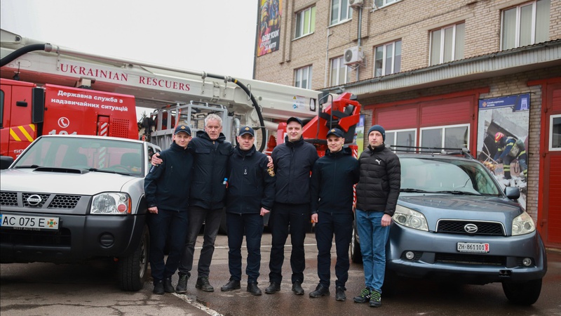 Луцькі рятувальники отримали автомобіль від благодійника зі Швейцарії