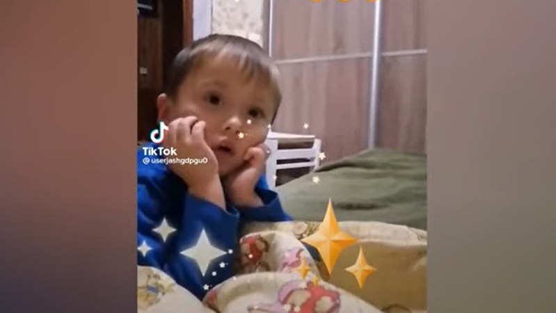 «Заспокойся, не псіхуй»: мама 3-річного волинянина викладає у соцмережу нові відео із сином