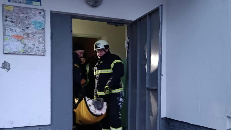 У Луцьку рятувальники визволяли жінку з квартири