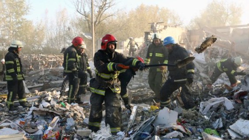 рашисти однією ракетою вбили більш як половину жителів села Гроза на Харківщині, - прокуратура