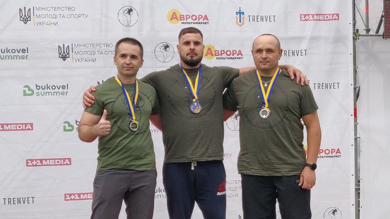 Рятувальник з Волині став чемпіоном у змаганнях з веслування та ривка гирі