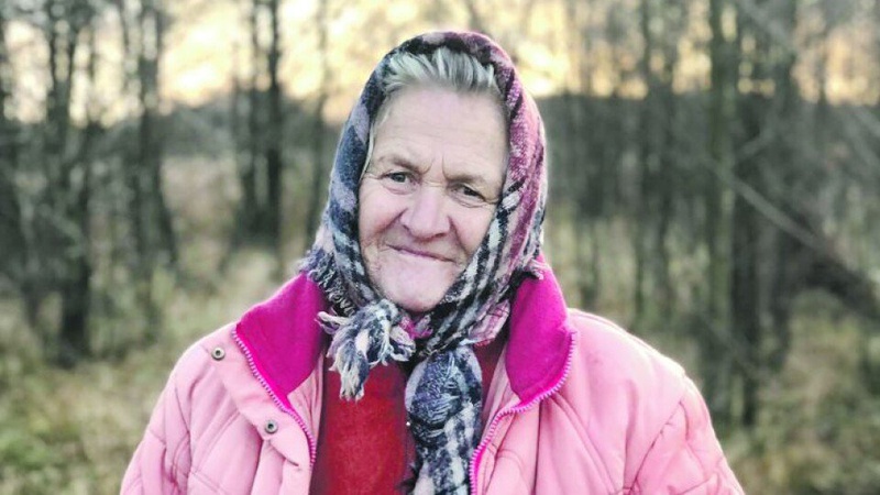 Бабуся-тіктокерка з Волині набирає сотні тисяч переглядів