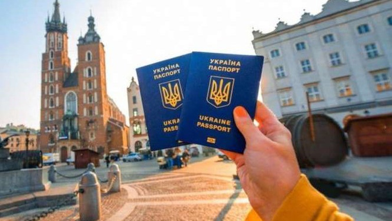 Куди найчастіше їздять українці: прикордонники склали рейтинг