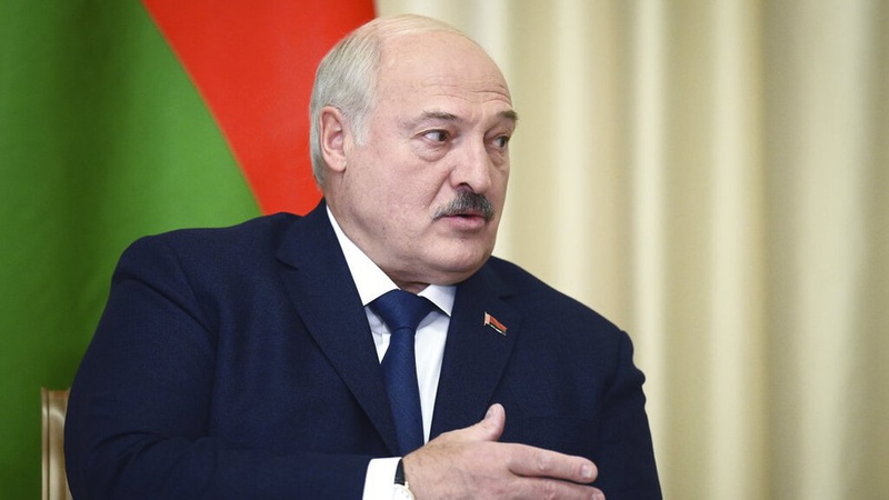 Лукашенко заявив, що наказав привести армію у «повну бойову готовність»