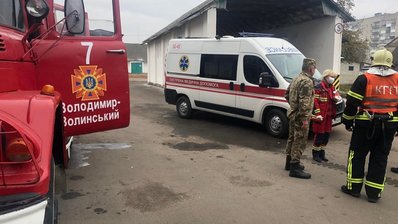 У Володимирі-Волинському екстрено евакуйовували працівників з комбінату хлібопродуктів