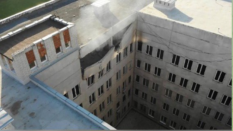 У Харкові окупанти вгатили по лікарні та житлових будинках: в одній з квартир виявили пораненого чоловіка