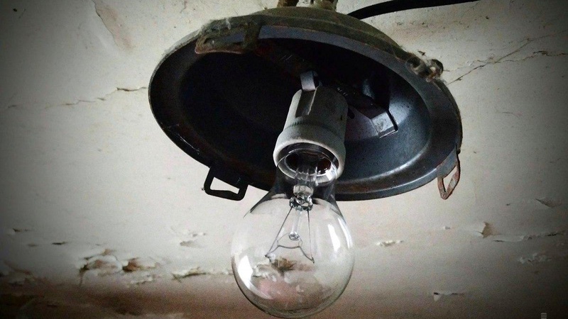 Відключення електроенергії в Україні: названо регіони, де не буде світла