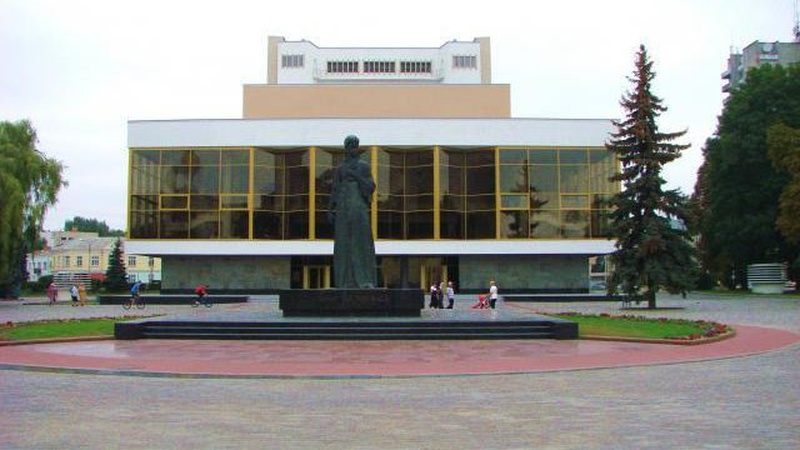 Депутати Волиньради хочуть зменшити фінансування драмтеатру, філармонії і дитячій бібліотеці