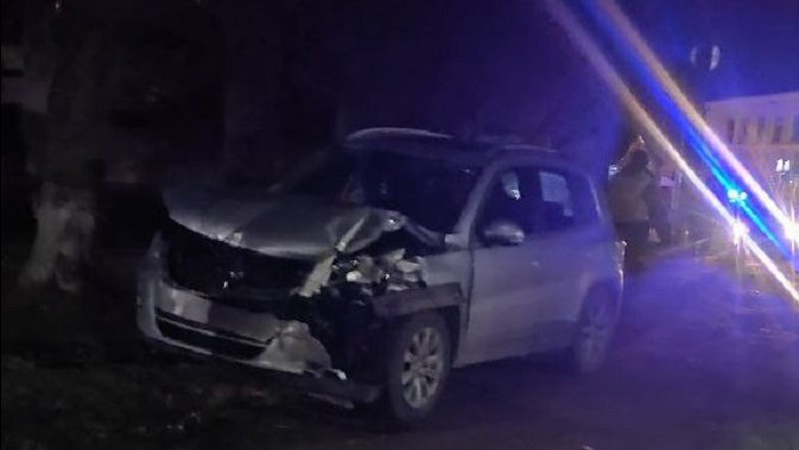 ДТП у Торчині: після зіткнення автівка вилетіла на бордюр