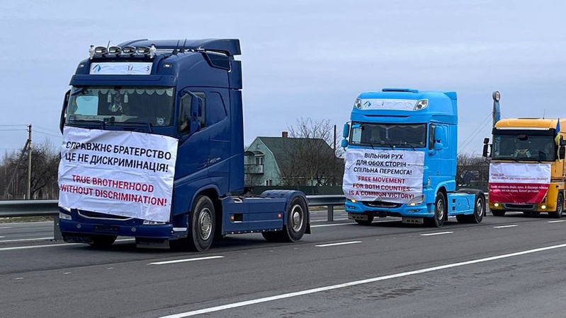 Українські водії розпочали акцію протесту на Ягодині проти блокади кордону