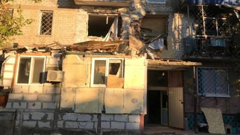 рф вдарила ракетами по Миколаєву: пошкоджено житлові будинки і водопровід