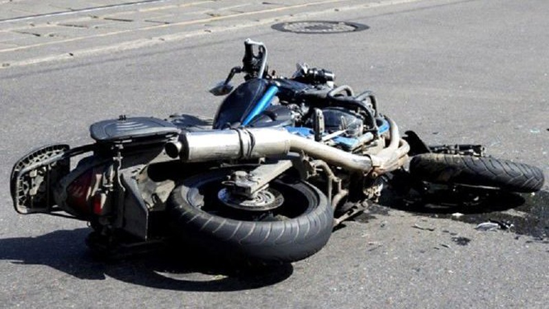 У Луцьку в авто в’їхав п’яний мотоцикліст: є постраждалі. ВІДЕО