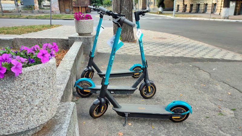 Від завтра у Луцьку тестуватимуть новий сервіс прокату електросамокатів. ЛОКАЦІЇ