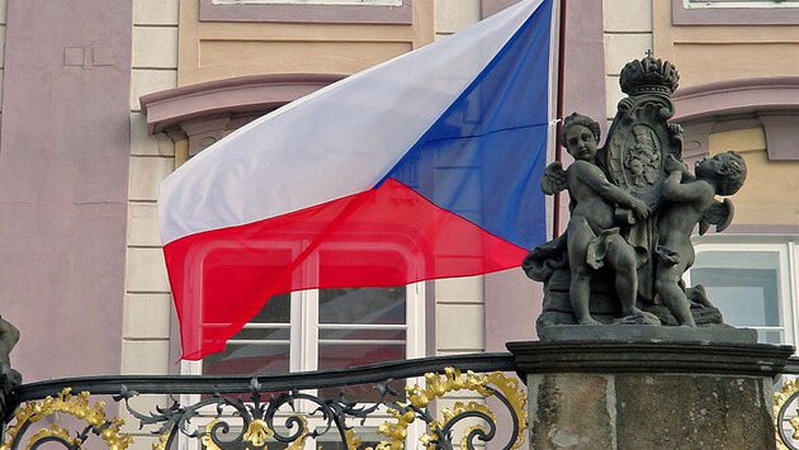 Чехія допоможе Україні в капітальному ремонті бронетехніки