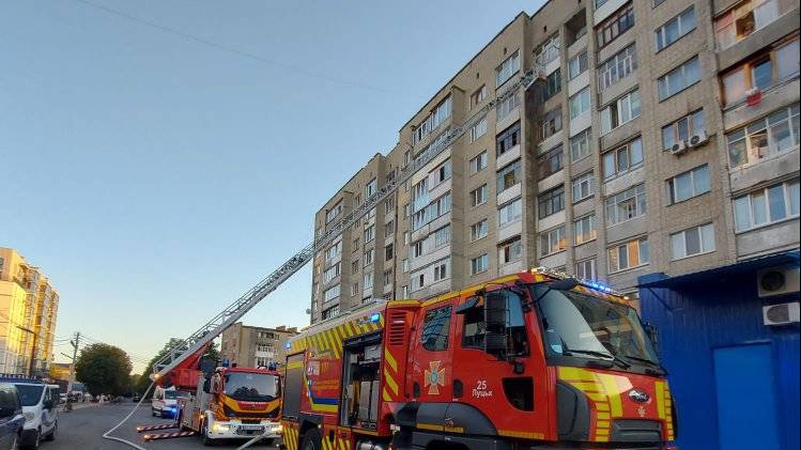 Рятувальники повідомили деталі пожежі в Луцьку на вулиці Привокзальній