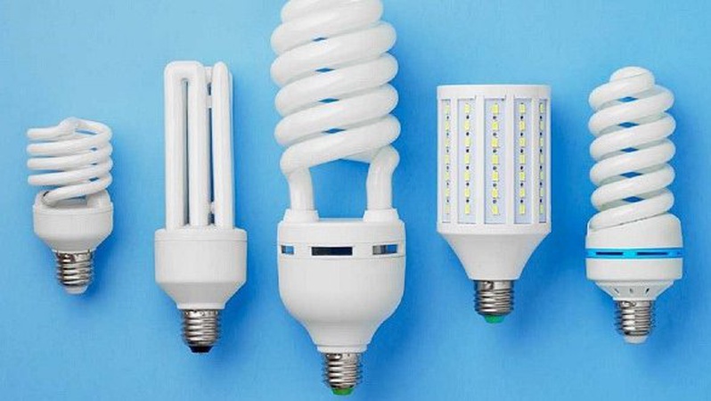 В Україні з січня стартує програма заміни старих ламп на енергозберігаючі LED-лампи