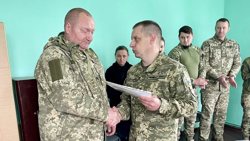 Захисник з Волині отримав відзнаку міністра оборони України
