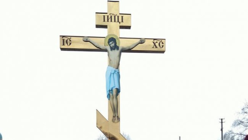 На Волині рідні загиблого Героя встановили придорожній хрест