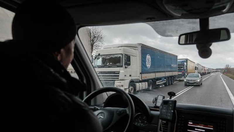 Словацькі перевізники відновлять блокаду кордону з Україною: назвали дату