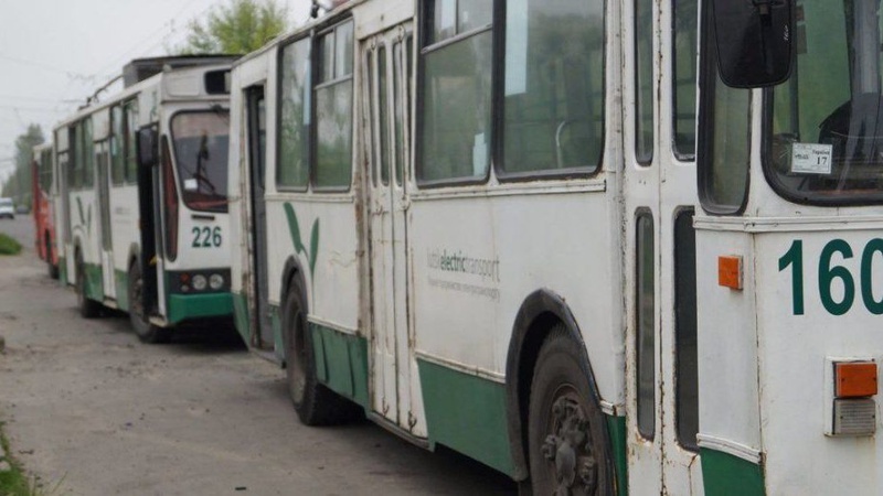 З Луцька пустять вісім тролейбусів до кладовища в Гаразджі