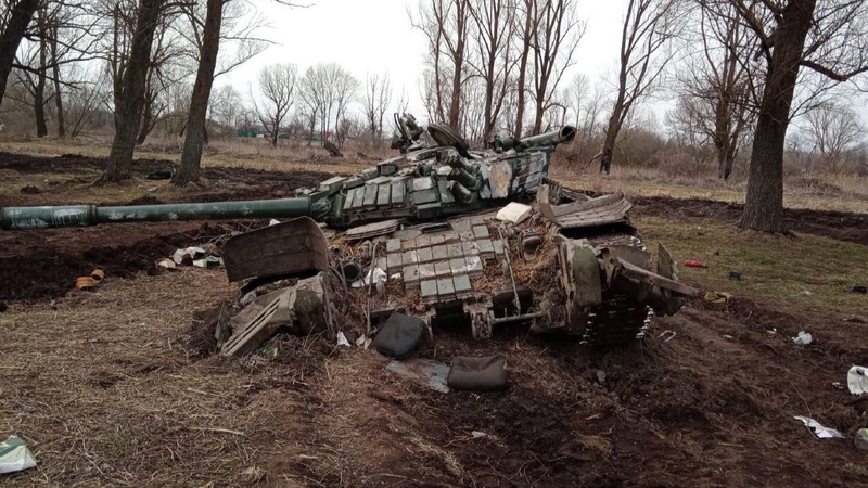Московія вже втратила у війні в Україні майже 100 тисяч вояків і понад 3 тисячі танків