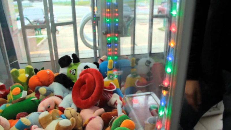 У Тернополі автомат з іграшками уразив струмом 8-річну дівчинку