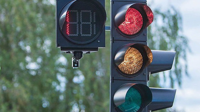 Світлофори на п’ятьох перехрестях Луцька працюватимуть навіть у разі вимкнення електрики