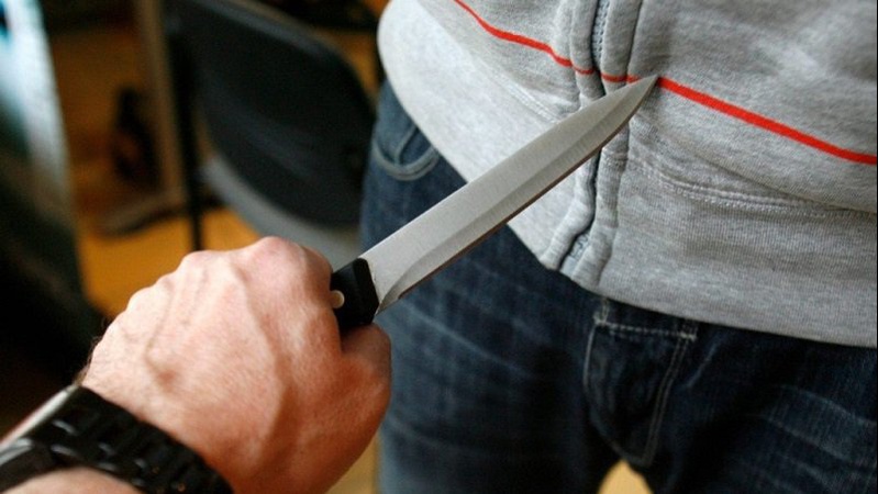 Ножем у живіт: лучанина підозрюють у злочині