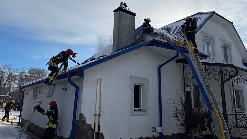 Волинські вогнеборці ліквідували загоряння житлового будинку