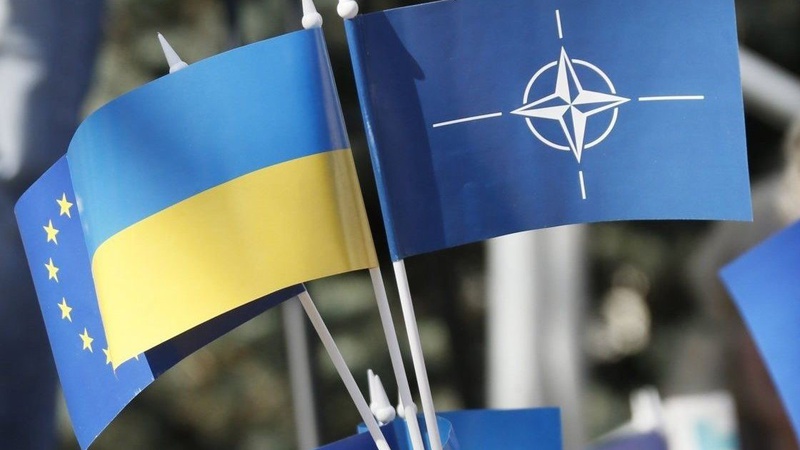 У Зеленського заявили, що Україна зберігає курс на інтеграцію до НАТО