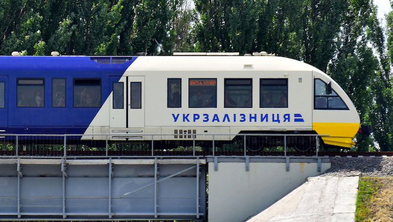 Укрзалізниця почала електрифікацію напрямку «Ковель-Ізов-Держкордон»