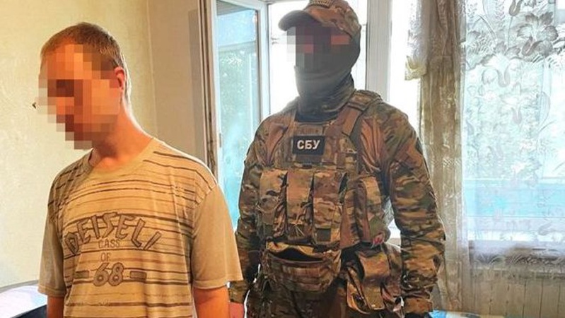 «Зливали» позиції HIMARS в Донецькій області. СБУ затримала двох ворожих агентів