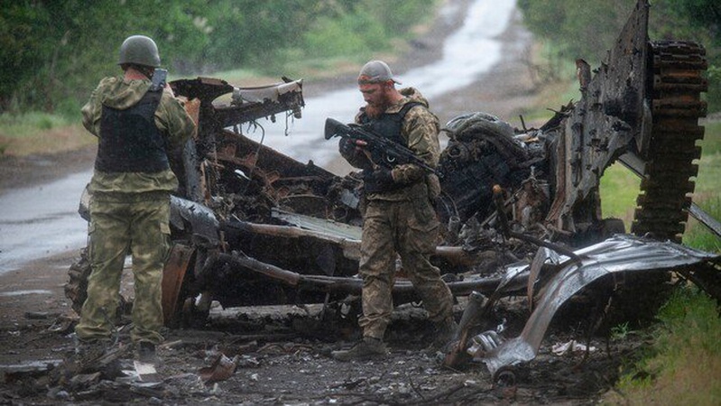 ISW: Росіяни продовжують безглузді операції на Донеччині замість захищати вразливі рубежі
