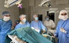 Волинські медики зробили унікальну операцію з видалення раку нирки та каменів у жовчному