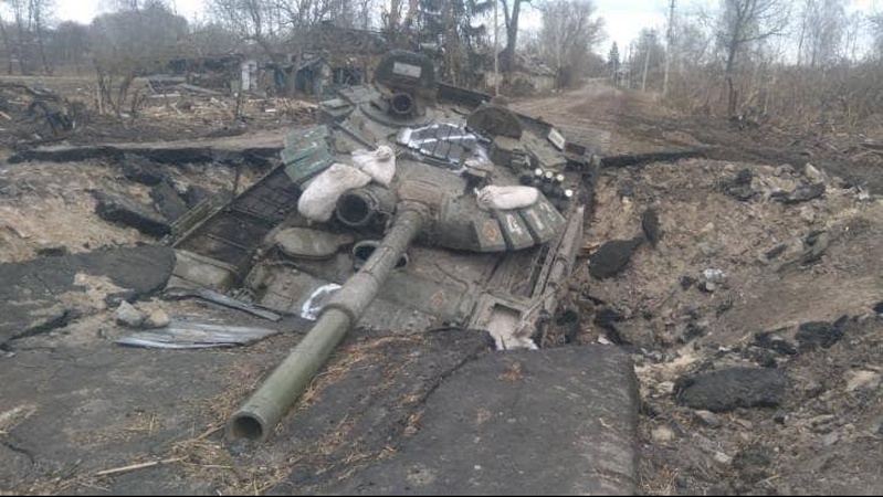 Українські захисники вже знищили близько 17 200 окупантів, 597 танків і 197 літаків