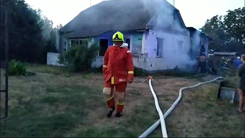 У громаді на Волині добровольці допомогли ліквідувати пожежу в житловому будинку