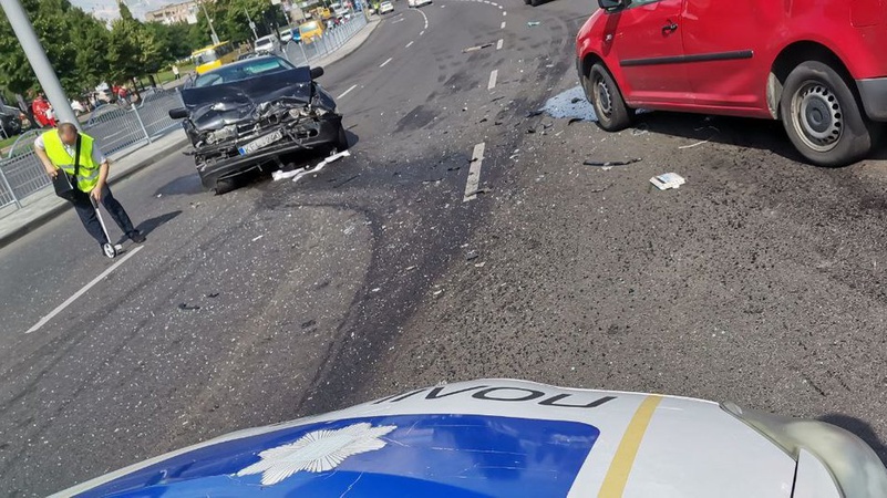 «Їхав на всю на червоне світло», – очевидець про аварію біля «Там-Таму» в Луцьку. ВІДЕО