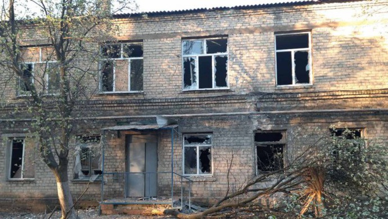 Окупанти обстріляли COVID-лікарню на Донеччині, де лікували хворих