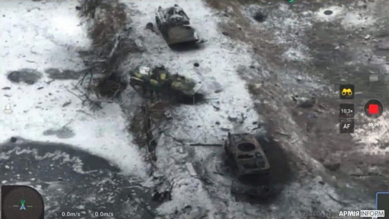 Українські захисники знищили ще 850 окупантів, гелікоптер, 7 танків, 6 бронемашин, 11 артилерійських систем