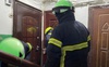 У Луцьку рятувальники визволили з зачиненої квартири пенсіонерку з інсультом