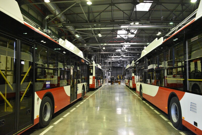 Луцьк отримав нові тролейбуси: на які маршрути їх пустять