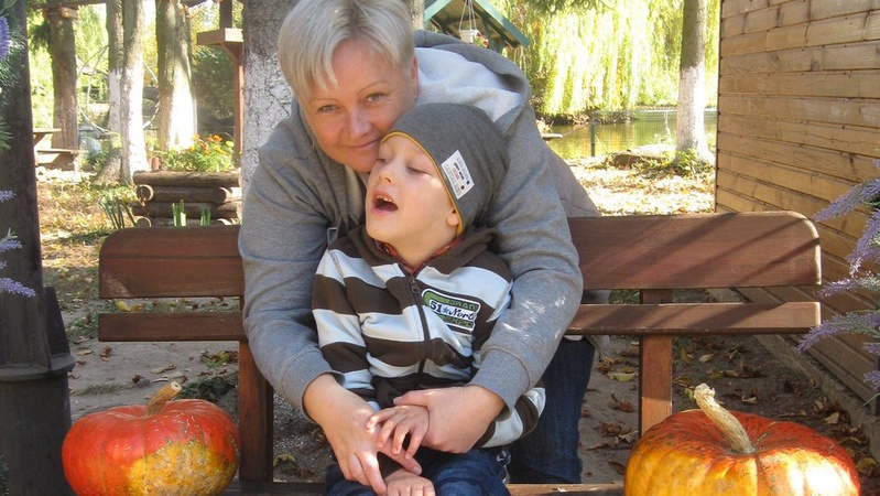 Лучанка, яка виховує сина з інвалідністю, розповіла про труднощі та те, від чого отримує радість
