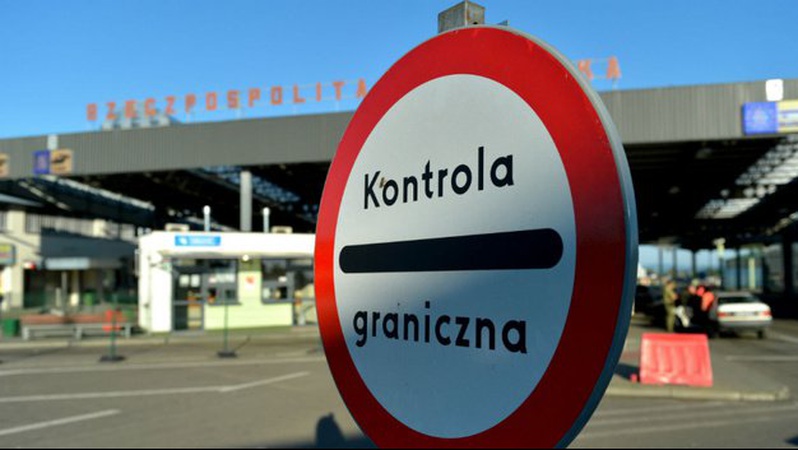 Українців, які їдуть до Польщі, попередили про зміни у перетині кордону