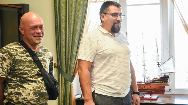 Військовослужбовцям з Луцька вручили нагороди від Зеленського та Залужного