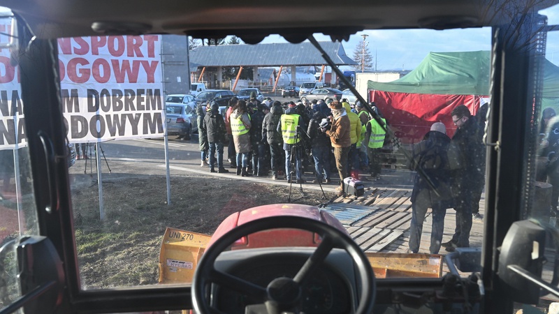 Польські фермери 4 січня відновлять блокаду кордону