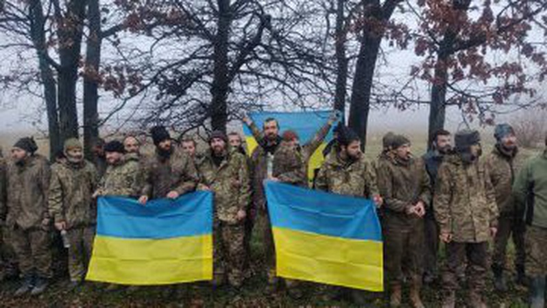 Україна повернула з полону ще 64 воїни ЗСУ. ФОТО