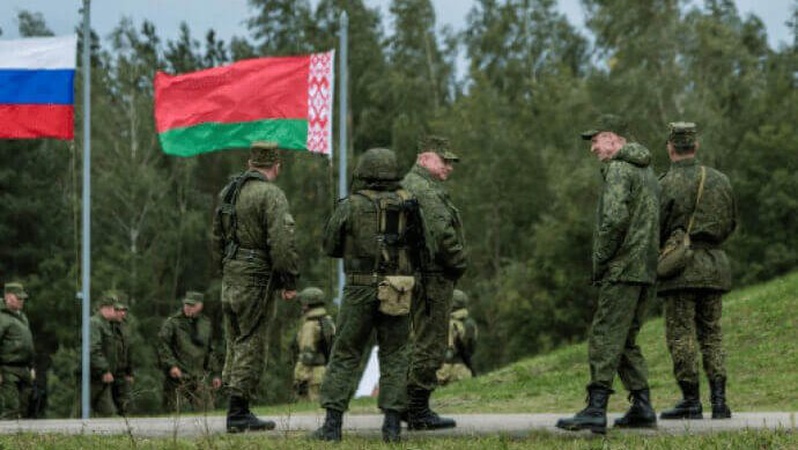 В Білорусі шукають «добровольців» для нових підрозділів ПВК