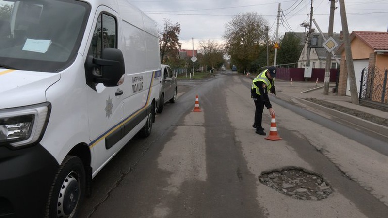 Вибоїни перевищують допустиму норму: у Луцьку інспектували вулицю Городецьку
