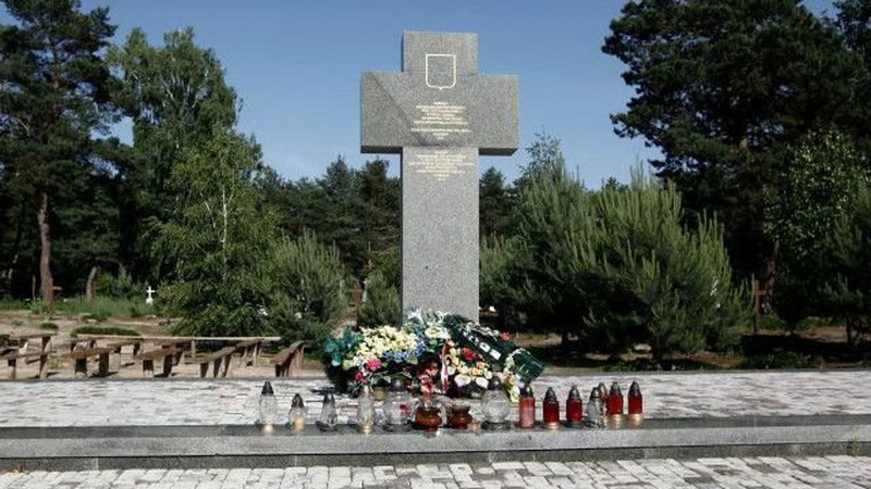Україна і Польща проведуть низку заходів у роковини Волинської трагедії