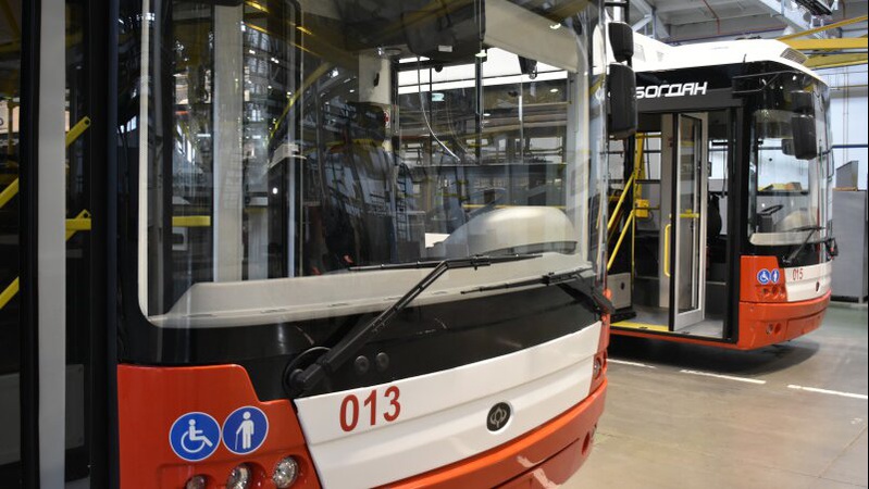 Луцьк отримав ще 9 нових тролейбусів. ФОТО